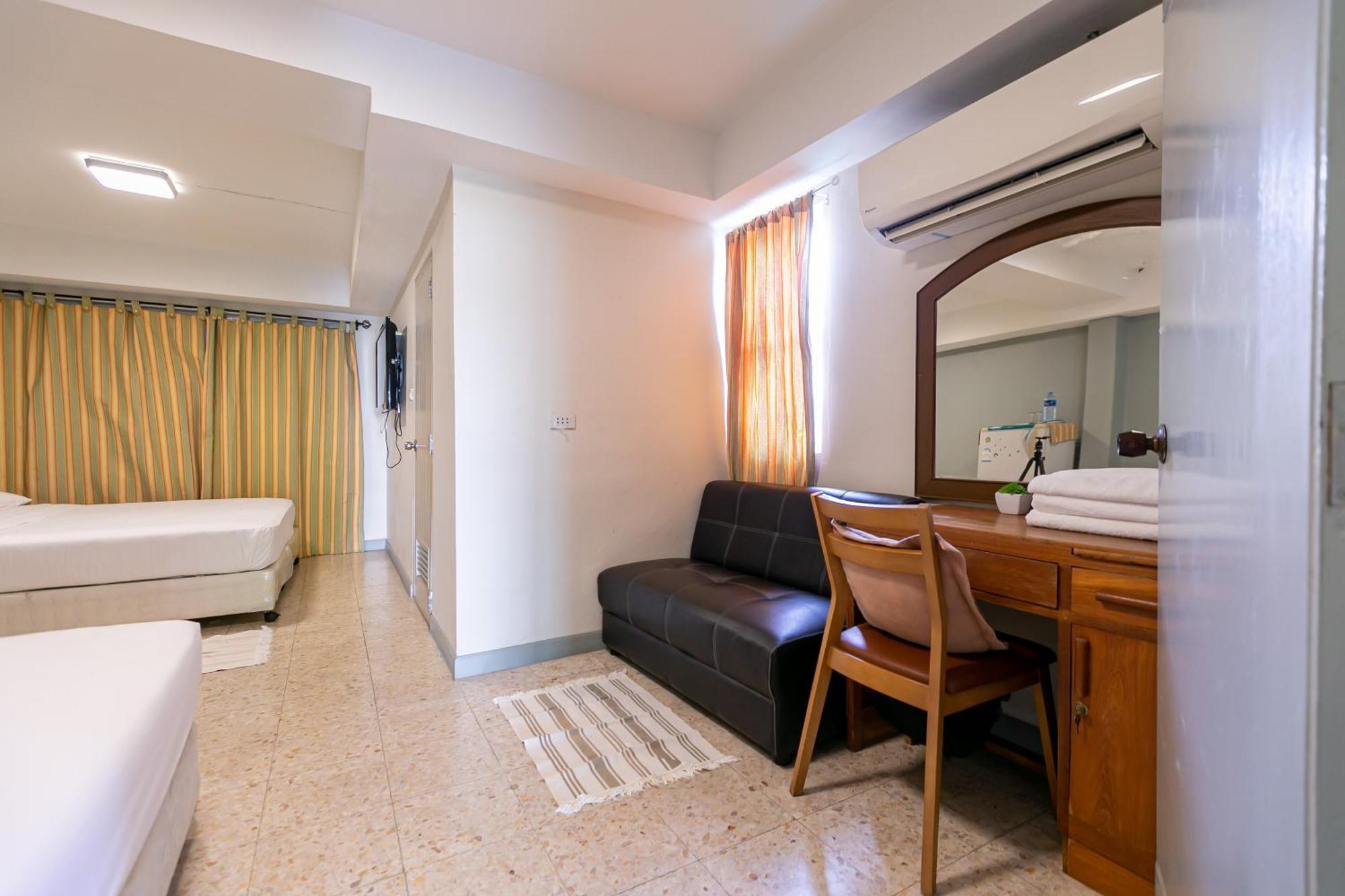 Hotel Wong Amat House à Pattaya Extérieur photo