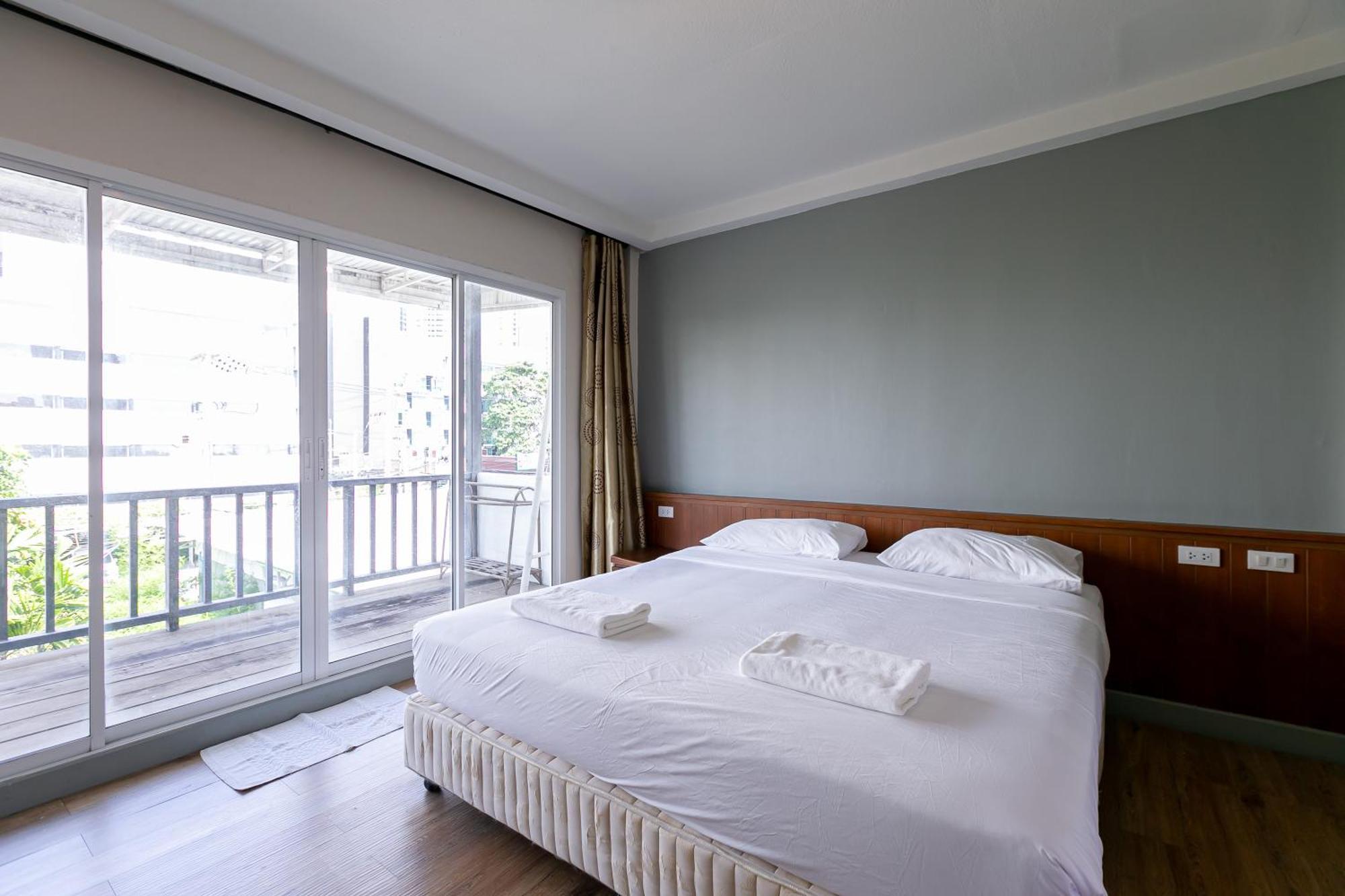 Hotel Wong Amat House à Pattaya Extérieur photo
