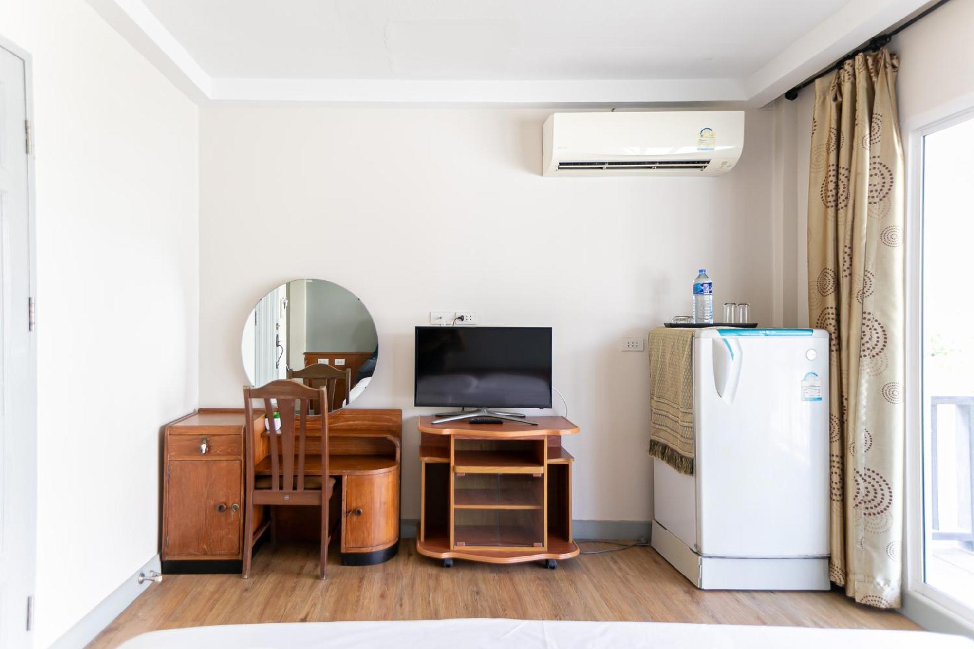 Hotel Wong Amat House à Pattaya Extérieur photo