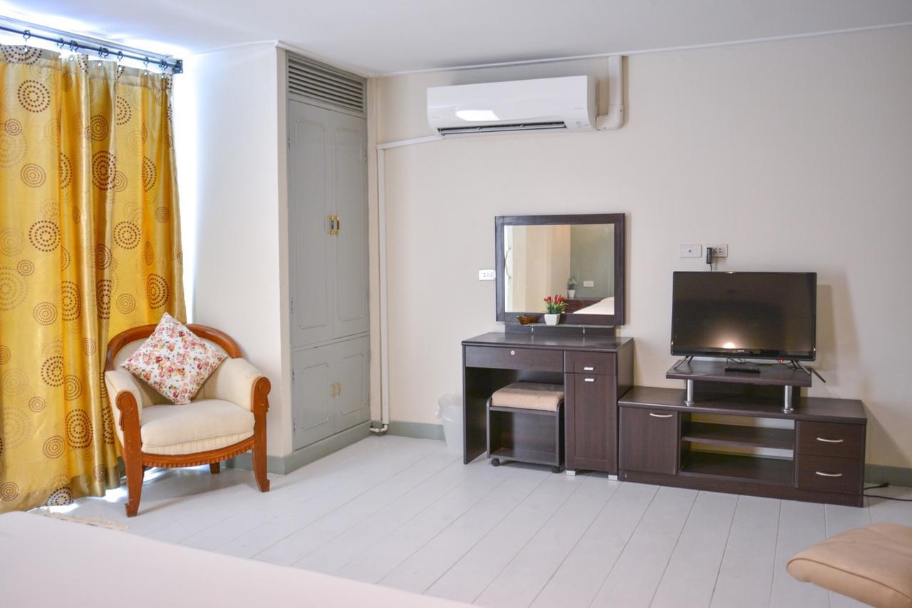 Hotel Wong Amat House à Pattaya Extérieur photo